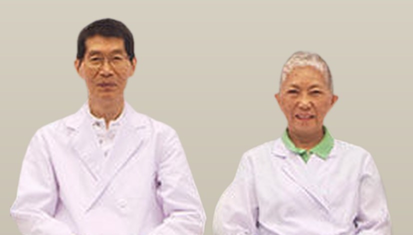 Dr. Daiichi Sorimachi and Dr. Chieko Maekawa in white clinic coats