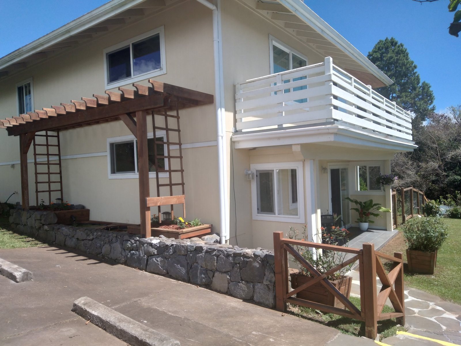 Waimea exterior